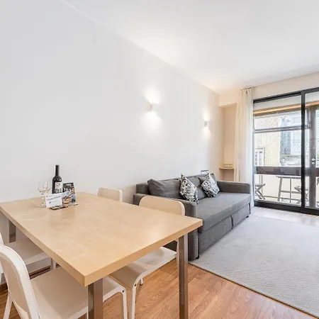 Lägenhet Guestready - Cozy Bright With A Balcony Oporto