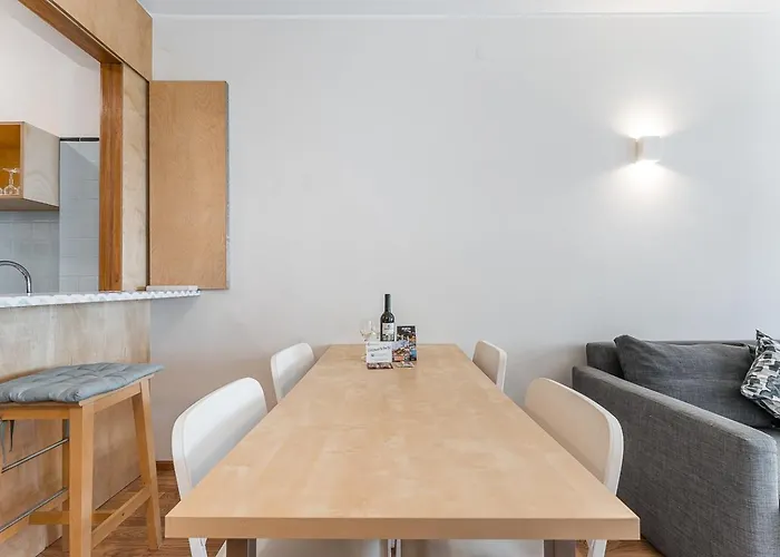 Guestready - Cozy Bright With A Balcony *